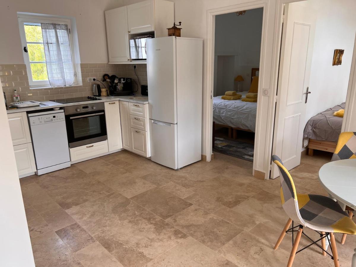 Chateau De Feusse Apartment Saint-Just-Luzac