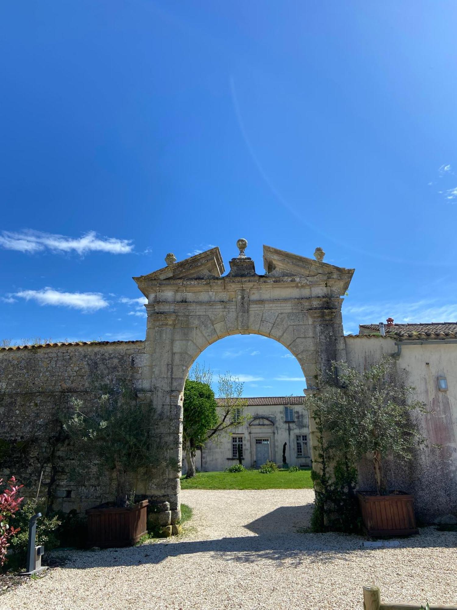 Chateau De Feusse